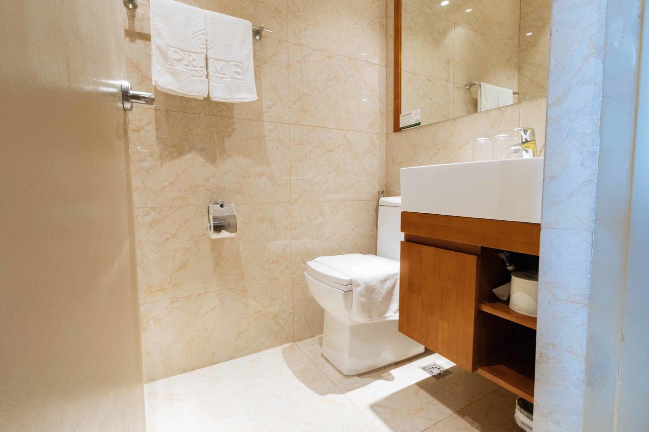 Reddoorz Premium @ South Triangle Quezon City Eksteriør billede